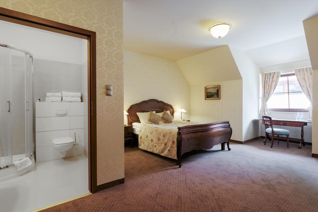 Hotel Folwark Zgierz Exteriér fotografie